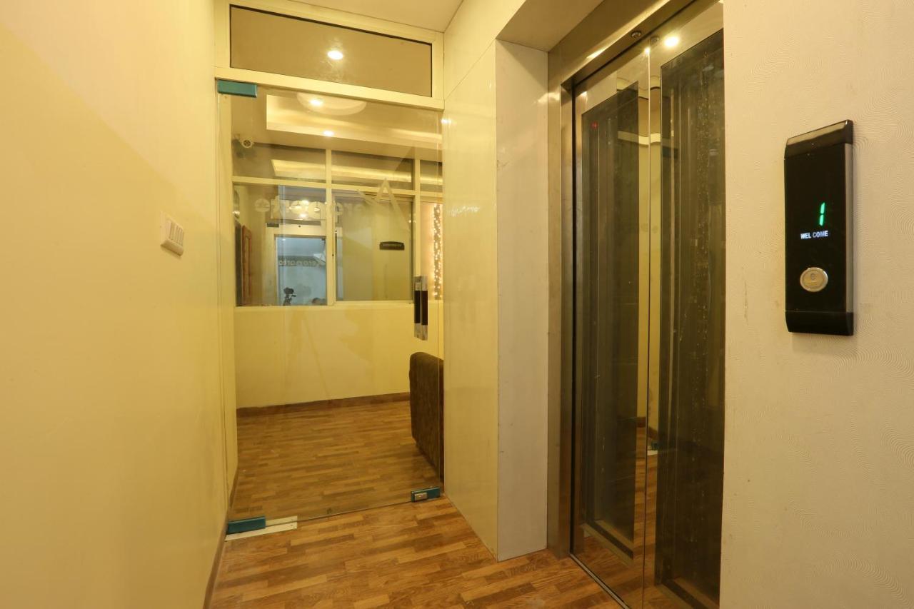 Plazzo Hotel New Delhi Eksteriør billede