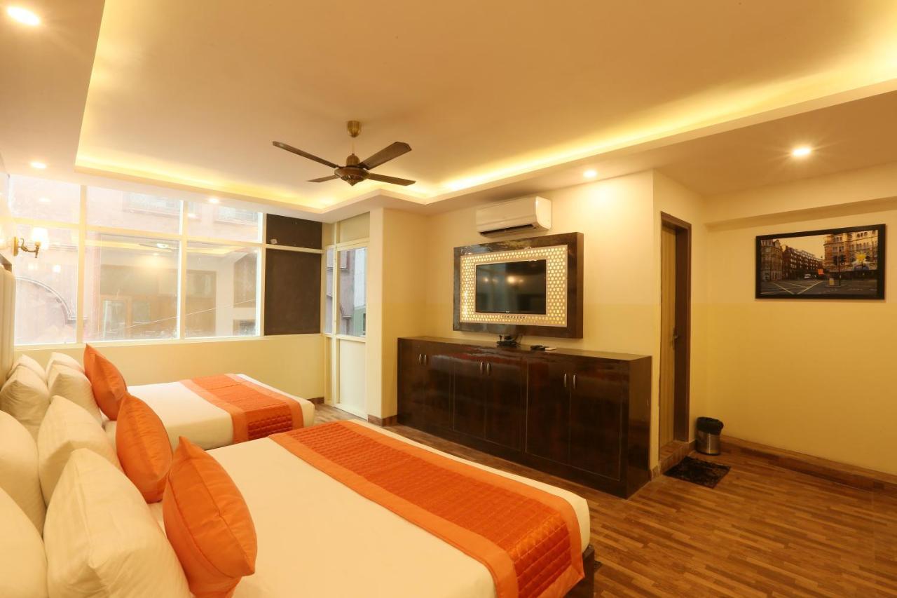 Plazzo Hotel New Delhi Eksteriør billede
